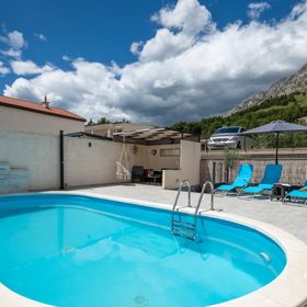 House Mimica Stanici