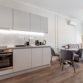 Central Warsaw Apartment - Great Location- One Bedroom Apartment - Siedmiogrodzka 3