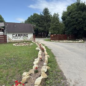 Tiszavirág Camping és Vendégház Rakamaz 