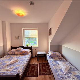 Pensjonat Oberża Pod Kulawą Gęsią Ślesin