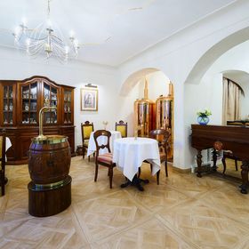 Spa Beerland Chateaux - At The Golden Pear