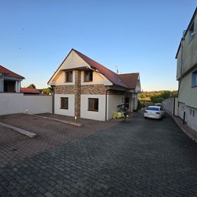 DaDeli Červený Hrádok