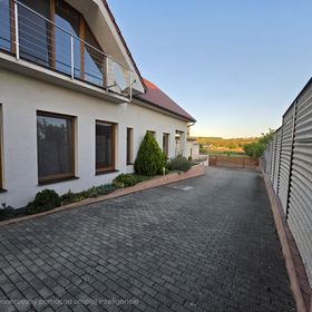 DaDeli Červený Hrádok