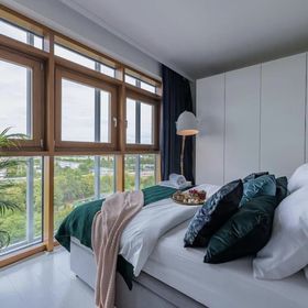 Golden Apartments Warsaw - 10th Floor City View, Słomińskiego