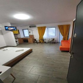 Brizza Apartments 5 Mamaia-Sat