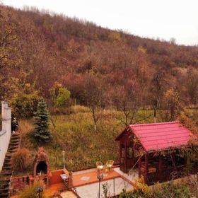 Vila Sunset Hill House Cuvin