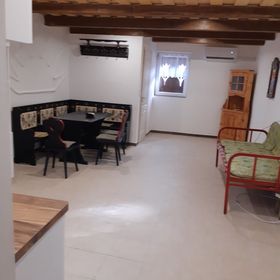 Tulipános Vendégház Őr