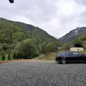 The Nest on the Hill Dealu Mare