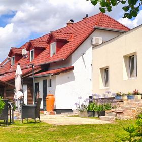 Zsúrterasz Vendégház Etyek