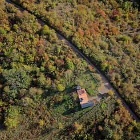 NestOff Faház Romhány