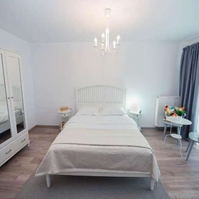 White Mood Apartment Brașov