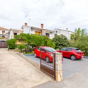 Apartment Lav Stari Grad