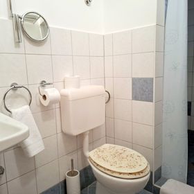 Apartments and Rooms Toni Malinska