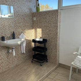 ACÉL Budget Rooms with Free Truck Parking Veszprém