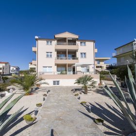 Apartments Ivic Vodice