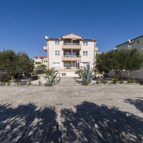 Apartments Ivic Vodice