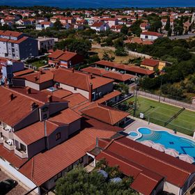 Szobák Medencével Peroj, Fazana - 24329 Peroj