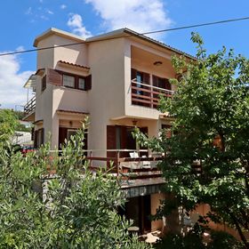 Apartmanok Parkolóhellyel Selce, Crikvenica - 24450 Selce