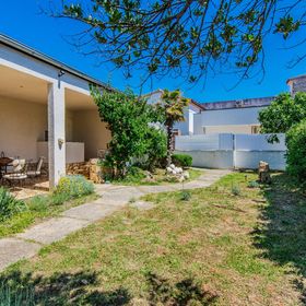 Apartmanok Parkolóhellyel Vir - 24652