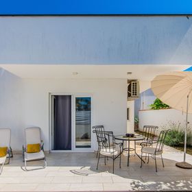 Apartmanok Parkolóhellyel Vir - 24652