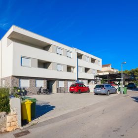 Apartmanok Parkolóhellyel Brodarica, Sibenik - 24706 Brodarica