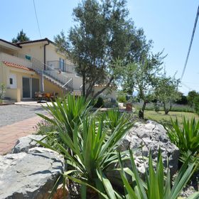 Apartmanok Parkolóhellyel Novi Vinodolski - 24716