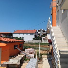 Apartmanok Parkolóhellyel Zadar - 24724