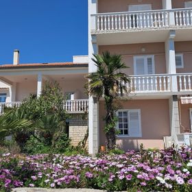 Apartmanok A Tenger Mellett Rab - 24761