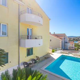 Apartmanok Medencével Seget Vranjica, Trogir - 24946 Seget Vranjica