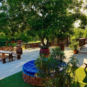 Juhász Pincészet és Vendégház Kóka