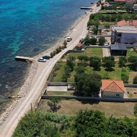 Ház Gyermekes Családok Részére A Tenger Mellett Banj, Pasman - 24665 Banj