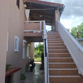 Apartmanok Parkolóhellyel Palit, Rab - 24800 Palit