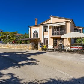 Apartments Vera Porec