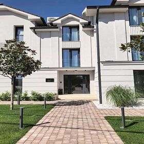 Royal Rooms by J'adore Lugoj