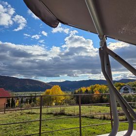 Casa Damis Gura Humorului