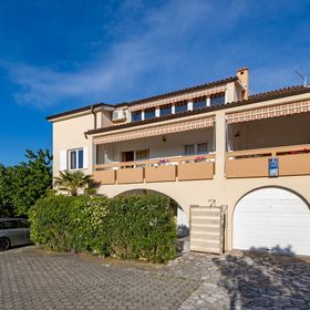 Apartmanok Parkolóhellyel Punat, Krk - 24854 Punat