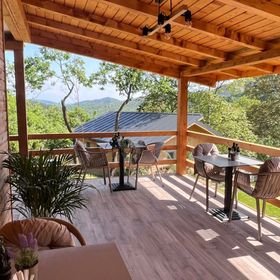 Tinutul Luanei Village&Glamping Bozioru