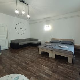 Bázis Vandégház Hajdúnánás