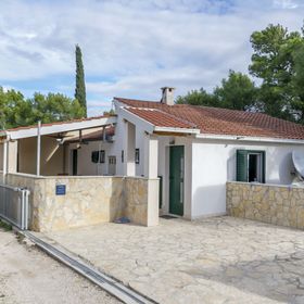 Apartments Jase Milna