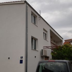 Apartmanok Parkolóhellyel Kastel Novi, Kastela - 24745 Kaštel Novi