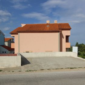 Apartmanok Parkolóhellyel Punat, Krk - 24845 Punat