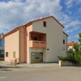 Apartmanok Parkolóhellyel Punat, Krk - 24845 Punat