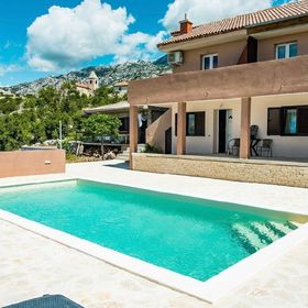 Apartmanok Családok Részére Medencével Lukovo Šugarje, Karlobag - 24896 Lukovo Šugarje