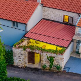 Nyaralóház Parkolóhellyel Nin, Zadar - 25006 Nin