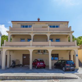 Apartments NINAC Klenovica