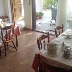 Apartments and Rooms Mery Banjol