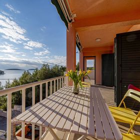 Apartman Karbuni - CDS786