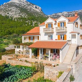 Apartman Bol - CDB867