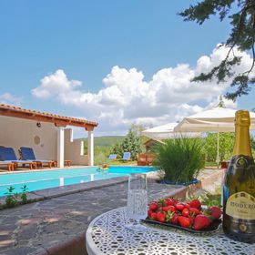 Apartman Trget - CIO664