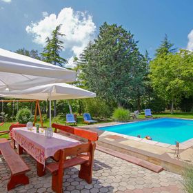 Apartman Trget - CIO664